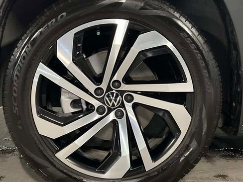 Certified 2023 Volkswagen Atlas Cross Sport SEL image 6