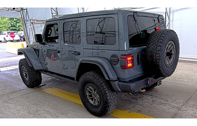 Used 2025 Jeep Wrangler Unlimited Rubicon 392 AWD/4WD image 8