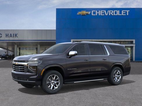 New 2026 Chevrolet Suburban Premier w/ Sun And Tow Package AWD/4WD image 2