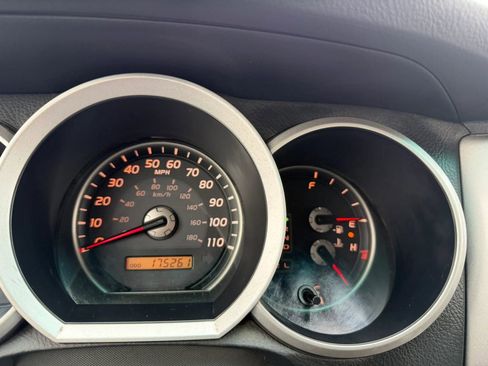 Used 2006 Toyota 4Runner Limited AWD/4WD image 23