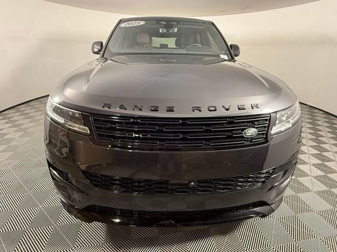 Used 2025 Land Rover Range Rover Sport Dynamic SE AWD/4WD image 10