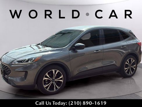 Used 2022 Ford Escape SE w/ SE Sport Appearance Package FWD image 14