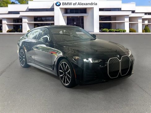 New 2026 BMW i4 xDrive40i w/ M Sport Package AWD/4WD image 3