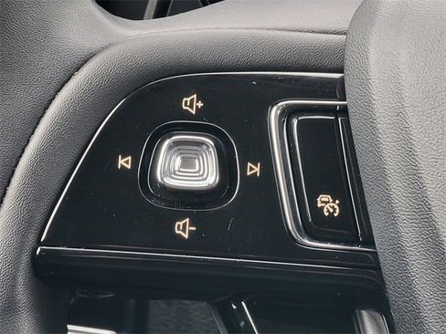 Certified 2024 Lincoln Corsair AWD w/ Equipment Group 101A image 33