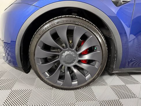 Used 2023 Tesla Model Y Performance AWD/4WD image 14