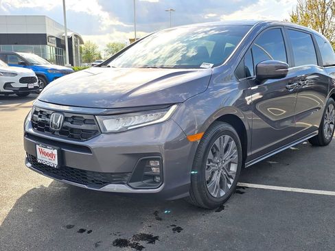 Used 2025 Honda Odyssey Touring image 10