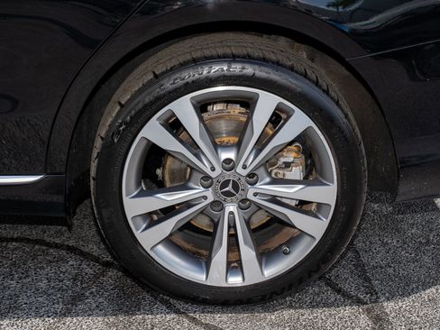 Used 2021 Mercedes-Benz C 300 4MATIC Sedan w/ Premium Package image 40