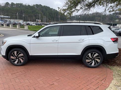 New 2026 Volkswagen Atlas SE image 7