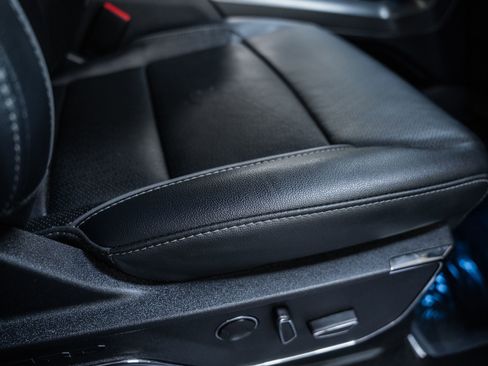 Certified 2024 Ford F150 Lariat w/ Equipment Group 502A High image 43