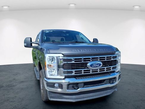 Used 2025 Ford F250 XLT AWD/4WD image 8