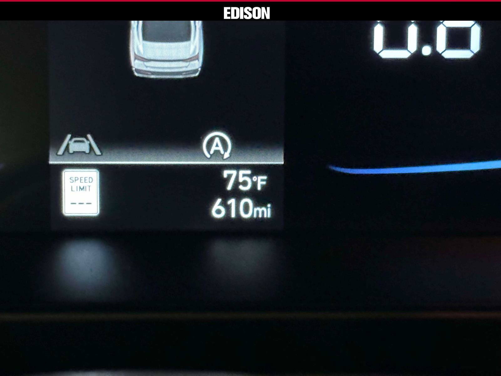 Used 2025 Hyundai Elantra SE FWD image 21