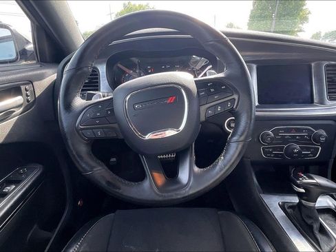 Used 2017 Dodge Charger R/T RWD image 5
