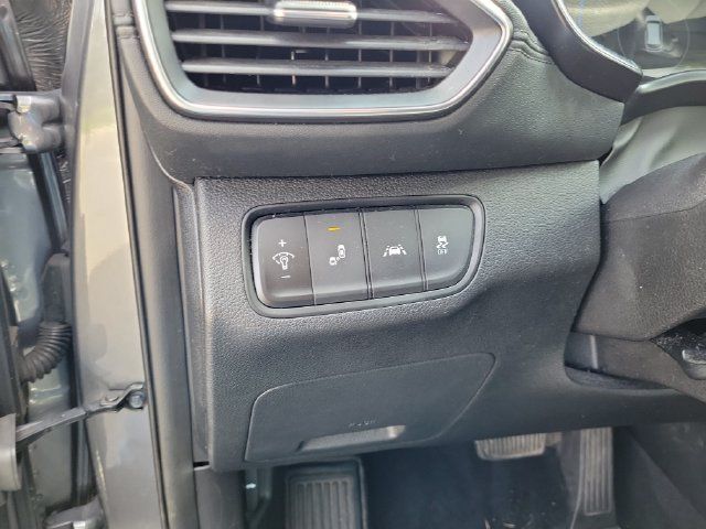 Used 2019 Hyundai Santa Fe SEL FWD image 21