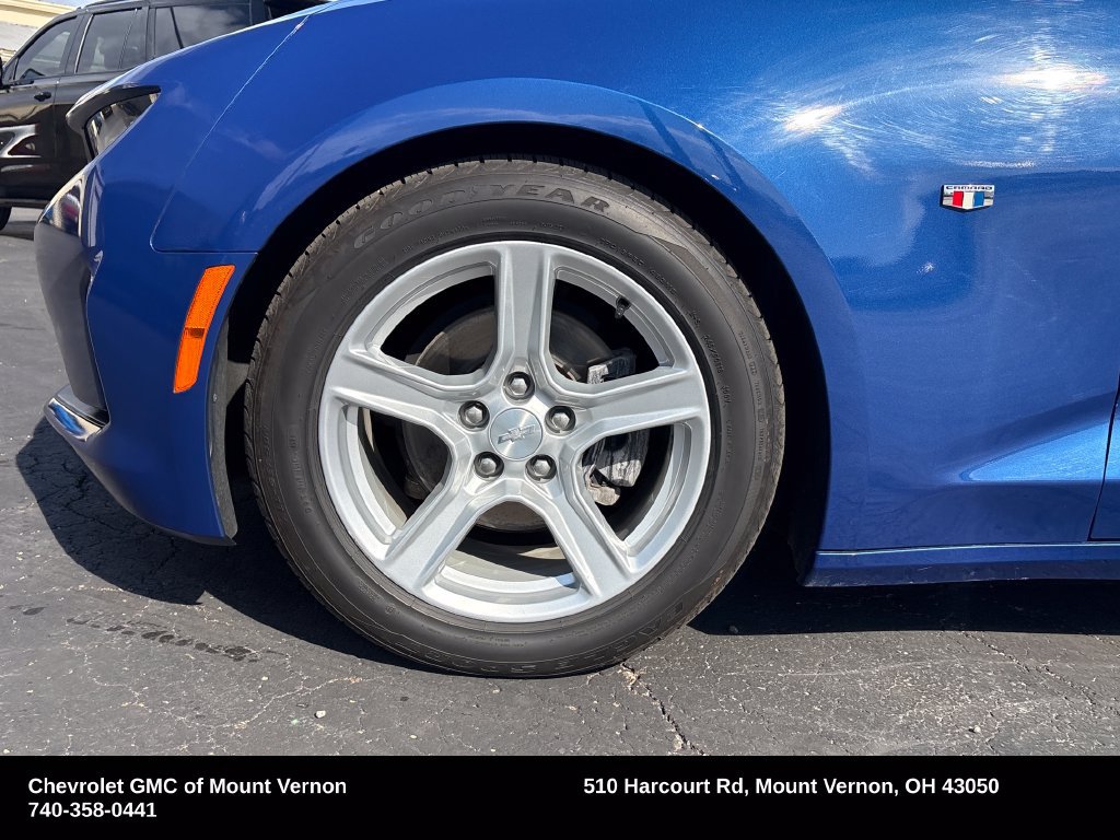 Used 2021 Chevrolet Camaro LT RWD image 22