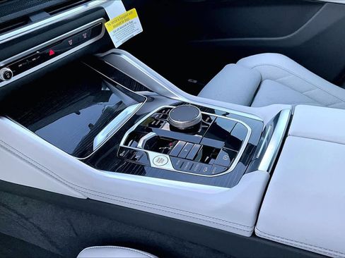 New 2026 BMW X6 xDrive40i w/ Premium Package image 7