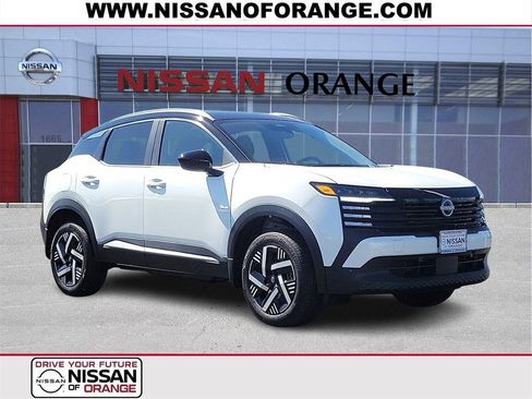 New 2026 Nissan Kicks SV FWD image 1
