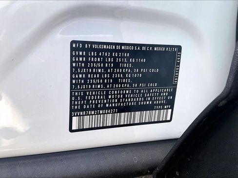 New 2026 Volkswagen Tiguan SE FWD image 19