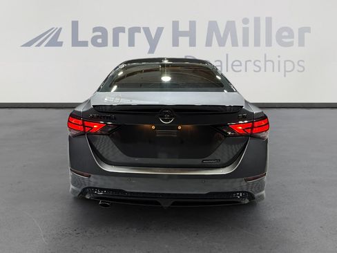 Certified 2023 Nissan Sentra SR w/ Midnight Edition Package image 4