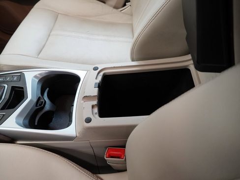 Used 2012 Cadillac SRX Luxury image 23