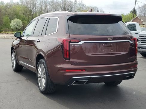 Certified 2022 Cadillac XT6 Premium Luxury w/ LPO, Floor Liner Package AWD/4WD image 5
