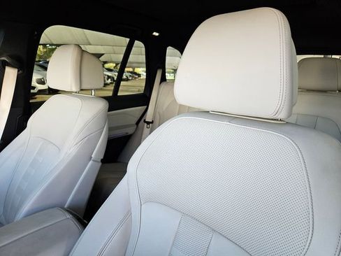 Used 2021 BMW X5 xDrive40i w/ Convenience Package image 12