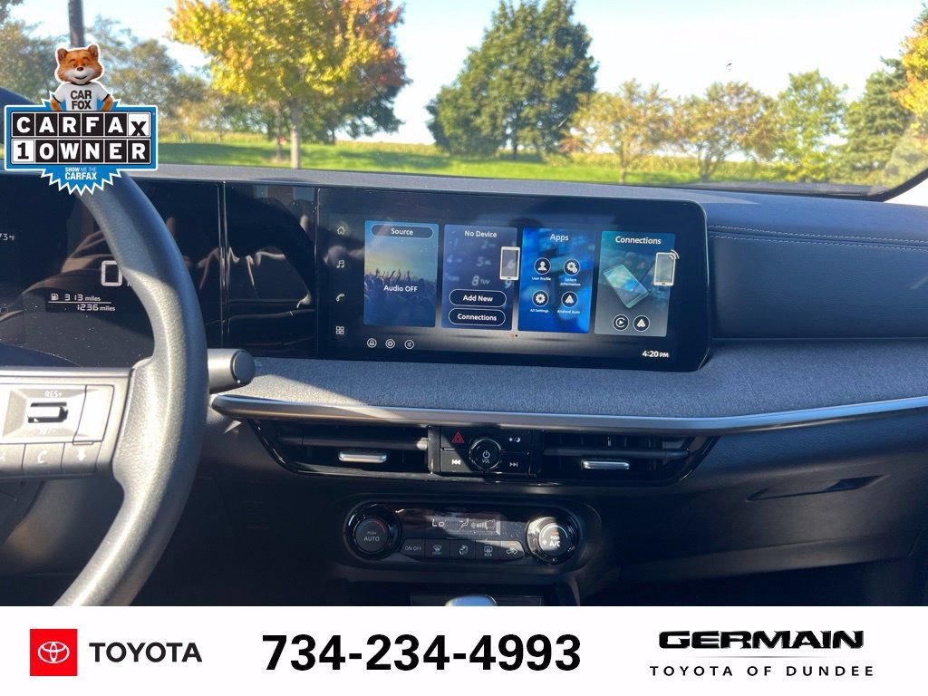 Used 2026 Nissan Kicks SV FWD image 18