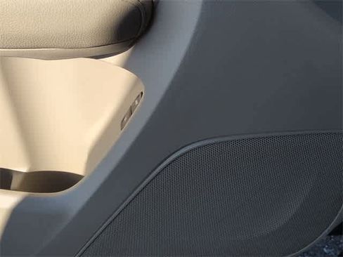 Used 2017 Acura MDX FWD image 32