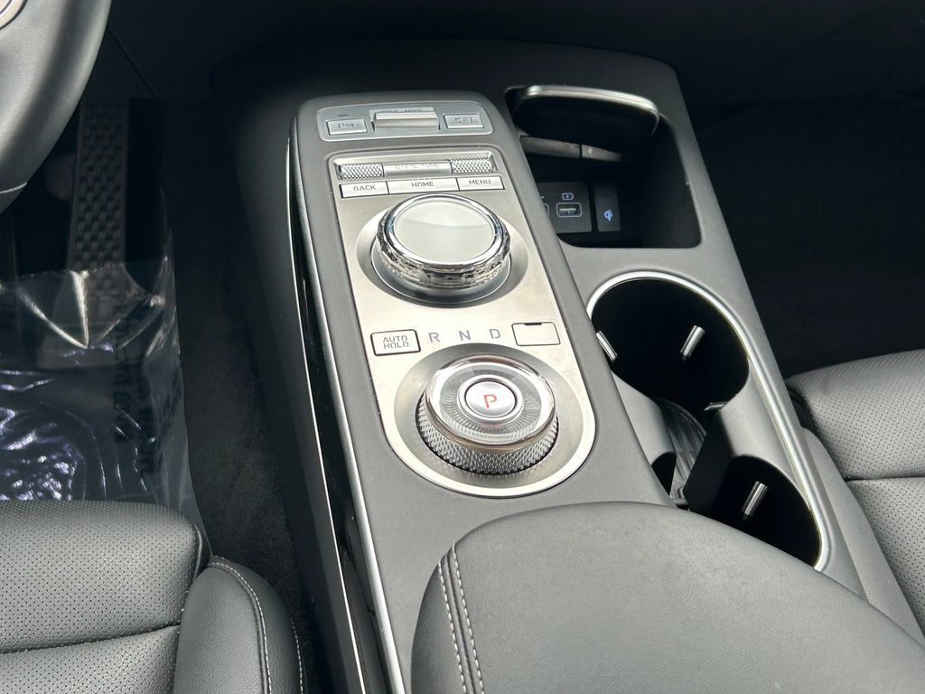 Used 2025 Genesis GV70 2.5T AWD/4WD image 20