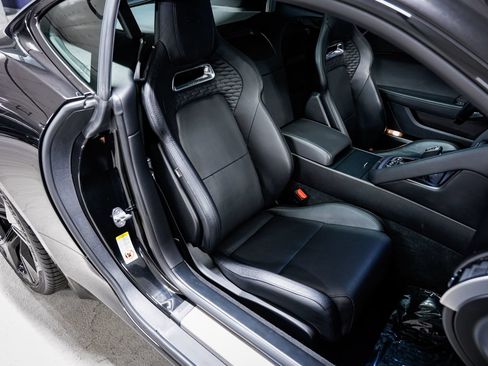 Used 2022 Jaguar F-TYPE Coupe RWD image 22