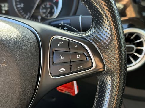 Used 2019 Mercedes-Benz Metris Passenger image 17