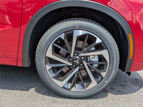 New 2025 Mitsubishi Outlander SEL image 11