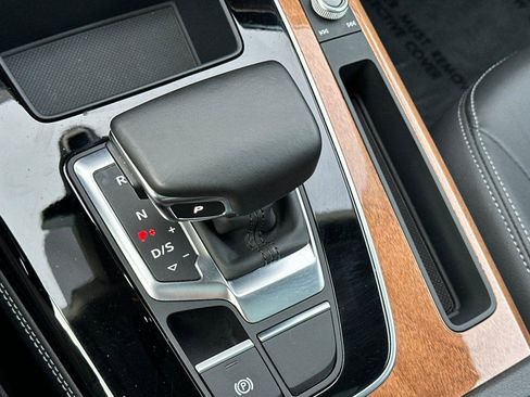 Used 2023 Audi Q5 2.0T Premium Plus w/ Premium Plus Package image 21