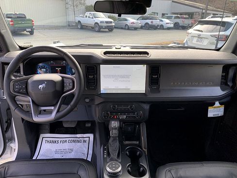 New 2025 Ford Bronco Badlands w/ Sasquatch Package image 13