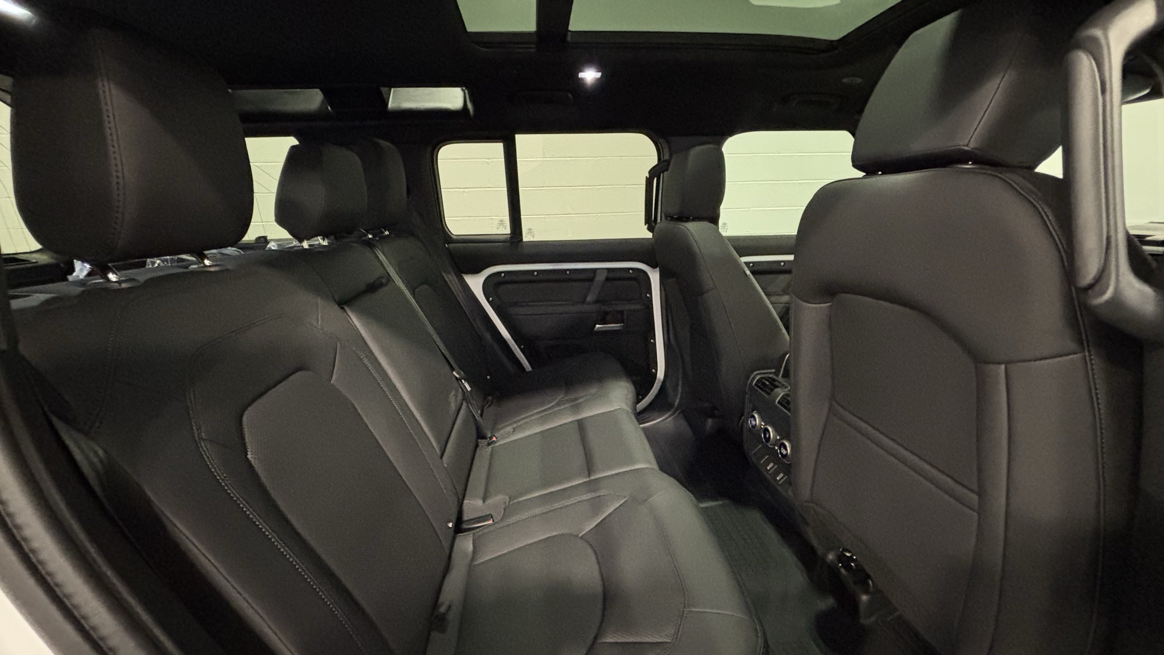 New 2026 Land Rover Defender 110 S AWD/4WD image 16