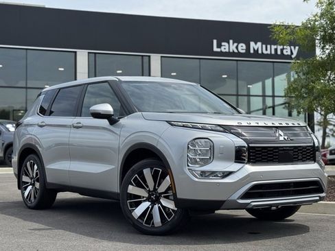 New 2025 Mitsubishi Outlander AWD image 1