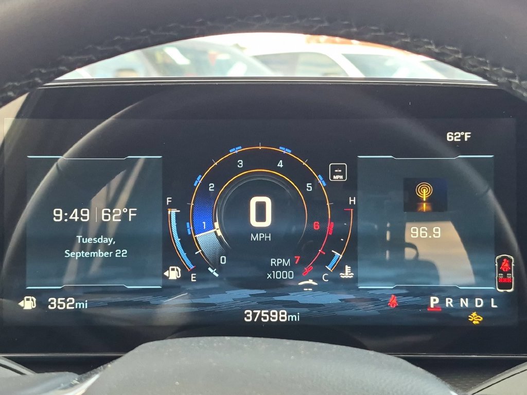 Used 2025 Chevrolet Equinox LT FWD image 16
