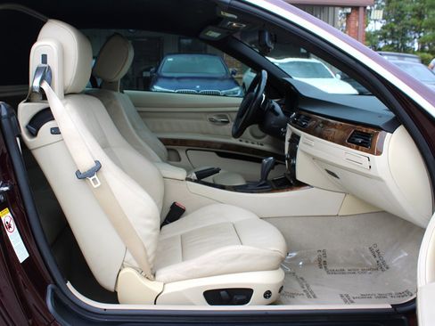 Used 2008 BMW 335i Convertible image 21