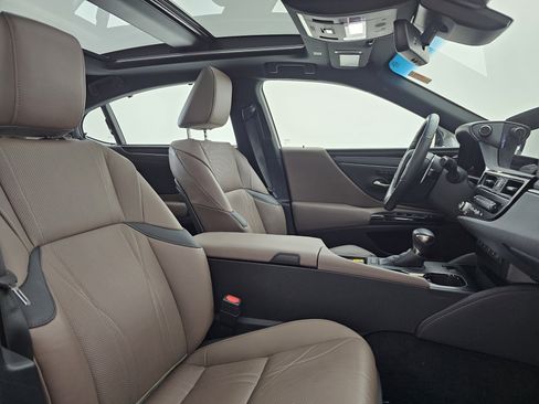 Used 2024 Lexus ES 350 Ultra Luxury w/ Accessory Package (Z1) image 16