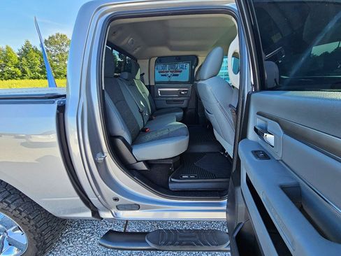 Used 2019 RAM 1500 Big Horn AWD/4WD image 28