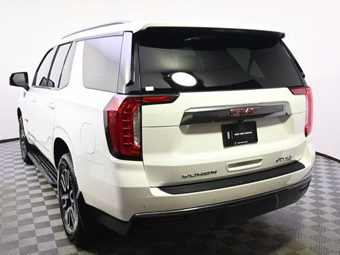 Used 2021 GMC Yukon AT4 w/ Rear Media and Nav Package AWD/4WD image 4