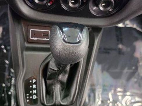 Used 2019 RAM ProMaster City Tradesman SLT FWD image 17