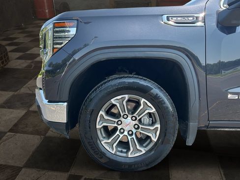 Certified 2025 GMC Sierra 1500 SLT AWD/4WD image 9