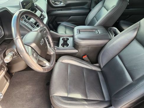 Used 2021 Chevrolet Suburban Z71 AWD/4WD image 14