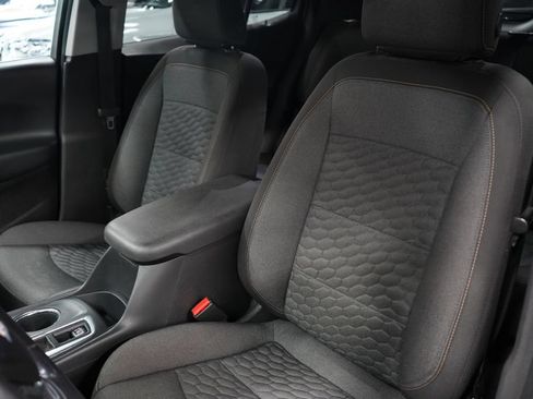 Used 2020 Chevrolet Equinox LT FWD image 12