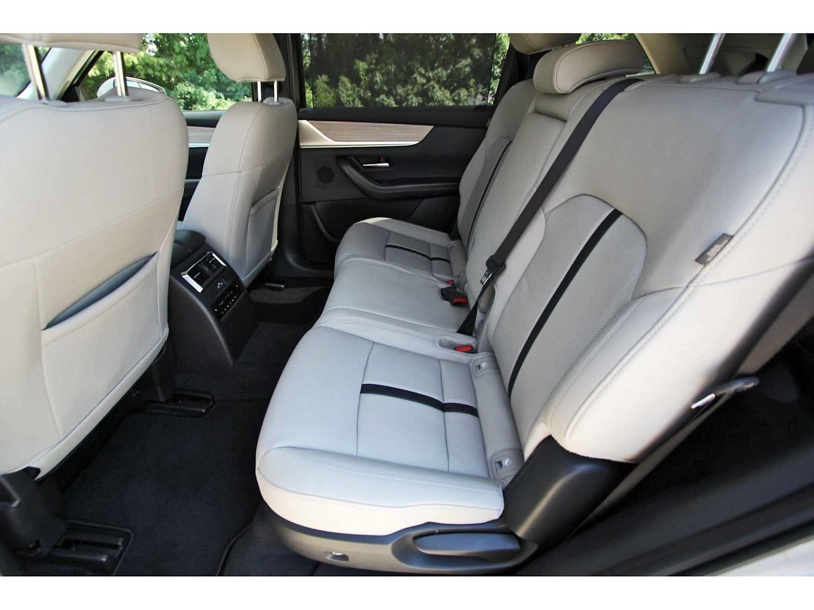 Used 2026 MAZDA CX-90 3.3 Turbo w/ Preferred Package AWD/4WD image 11