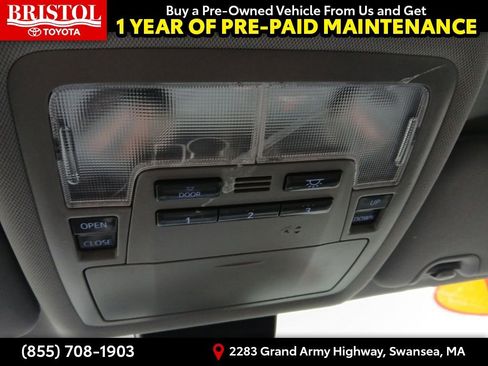 Used 2017 Toyota Highlander XLE w/ Carpet Mat Package image 28