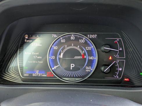 Used 2020 Lexus UX 200 image 29