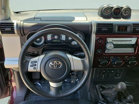 Used 2007 Toyota FJ Cruiser 4WD image 12