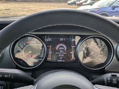 Used 2023 Jeep Wrangler Sahara w/ Cold Weather Group image 18