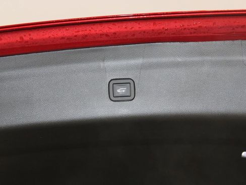 Used 2024 Buick Enclave Essence w/ Experience Buick Package image 16